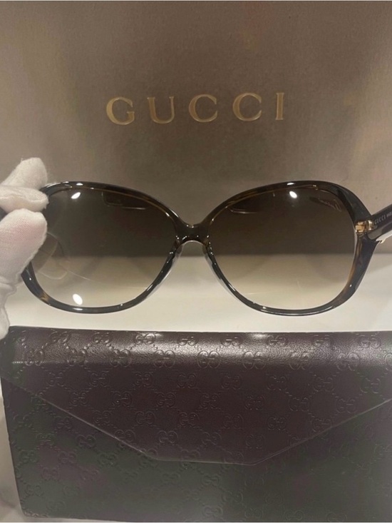 ?New Gucci Women’s Oversized Sunglasses (##GG3525)